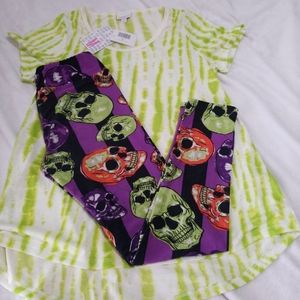 NWT Lularoe M Tiedye Classic Tee And LLR OS Skulls And Stipes Leggings